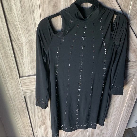 WHBM Cold Shoulder Embellished Dress - Picture 5 of 9